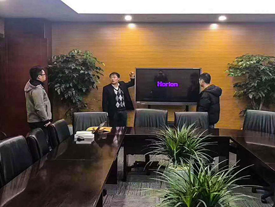 皓麗智能會議一體機推動工商、華夏、光大等銀行服務升級